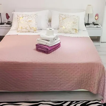 Apartman Awesome In Hvar With House Sea View *