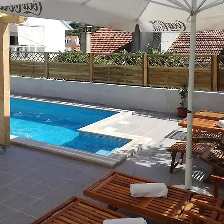 Awesome In Hvar With House Sea View Apartman