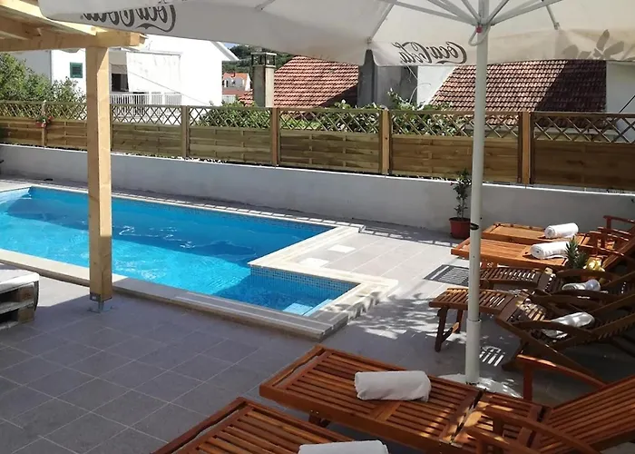 Awesome In Hvar With Wifi Appartement