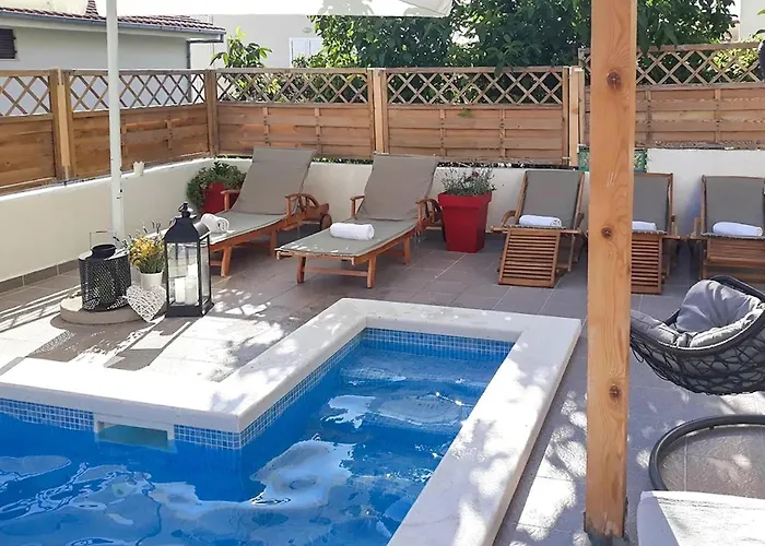 Appartement Awesome In Hvar With Wifi *