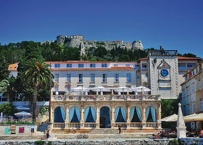 Awesome In Hvar With Wifi Appartement